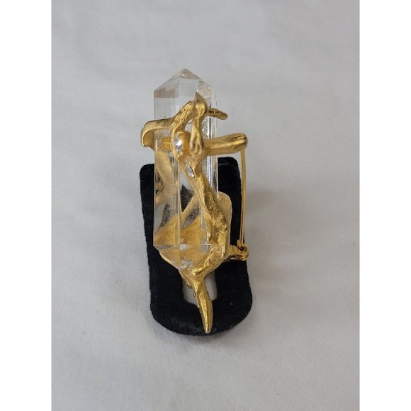 A.J.C. Lucite Brushed Gold Tone Rhinestone Faux Pearl Brooch - Picture 8 of 8